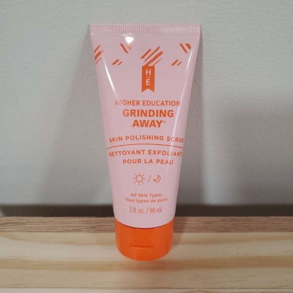 HIGHER EDUCATION Grinding Away Skin Polishing Scrub for Face, 3oz - Picture 1 of 3